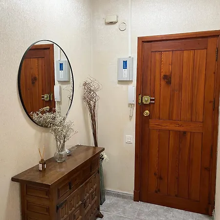 Apartamento En 1ª Línea De Playa Silgar Con Vistas Al Mar Y Parking Privado