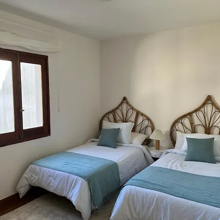 Apartamento En 1ª Linea De Playa Silgar Con Ubicacion Perfecta Y Parking Privado * סנשנשו